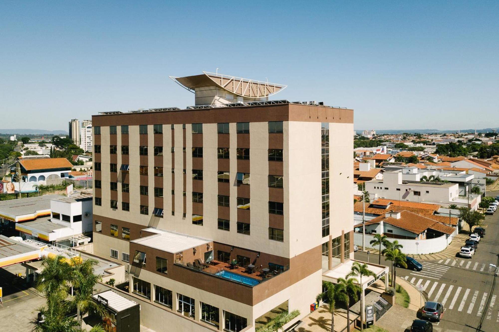 Bristol Infinity Rio Claro Hotel Екстериор снимка