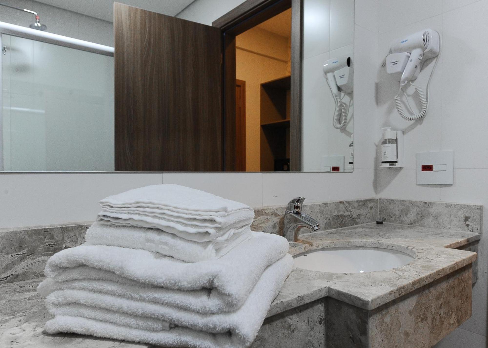 Bristol Infinity Rio Claro Hotel Екстериор снимка